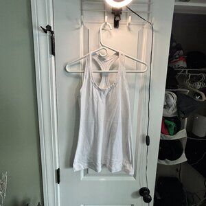 Pre-worn MINT Lululemon Women's Size 8 or 10 (Tag Removed) White Tank Top